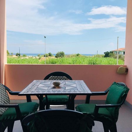 San Rocco One Bed Apartments 4A1 9 Isca sullo Ionio ภายนอก รูปภาพ