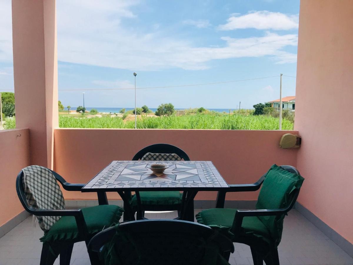 San Rocco One Bed Apartments 4A1 9 Isca sullo Ionio ภายนอก รูปภาพ
